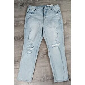 Time and Tru Size 10 Mid Rise Relaxed Fit Distressed Jeans‎ Pants Denim Light